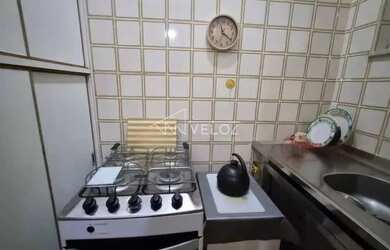 Imagem: O apartamento possui 1 Dormitório, 1 Banheiro, 27m² de Área