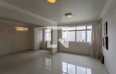 Imagem: O apartamento possui 3 Dormitórios, 3 Banheiros, 2 Vagas na