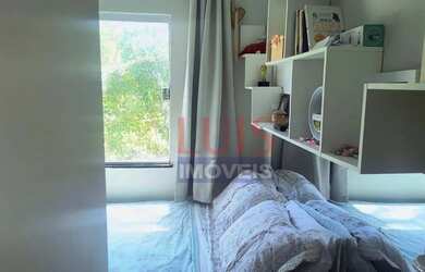 Imagem: A casa possui 2 Dormitórios, 1 Banheiro, 1 Vaga na garagem