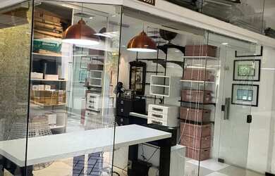 Imagem: O depósito possui 1 Vaga na garagem e 24m² de Área e está