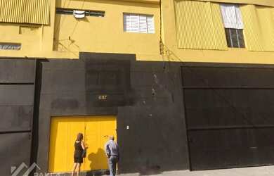 Imagem: O depósito possui 1.250m² de Área e está localizado em