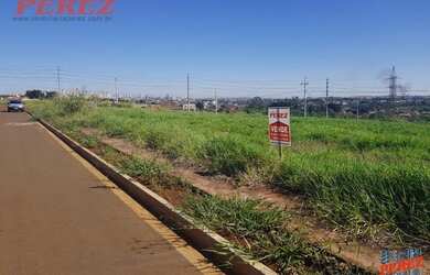 Imagem: O terreno possui 250m² de Área, Imóvel novo e está localizado