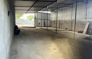 Imagem: O depósito possui 5 Vagas na garagem, 500m² de Área e está