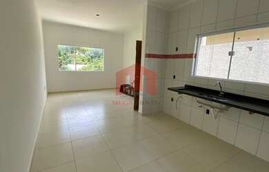 Imagem 6: Casa Padrão. Varanda, Área de serviço, 70m² de Áreae2 Vagas na garagem