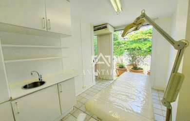 Imagem: O depósito possui 1 Vaga na garagem, 87m² de Área e está