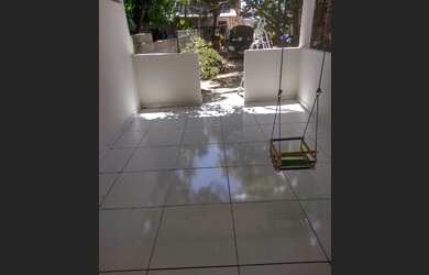 Imagem: A casa possui 1 Dormitório, Varanda e está localizado em