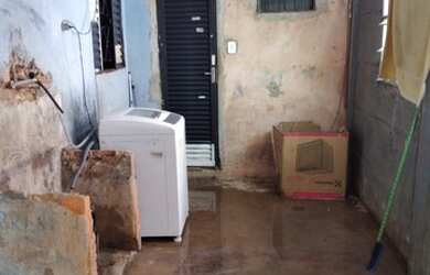 Imagem 4: QR 315 2 QTS. Varanda, 80m² de Área, 2 Vagas na garageme2 Dormitórios