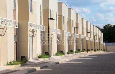 Imagem: A casa possui 1 Dormitório, 1 Banheiro, 2 Vagas na garagem