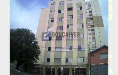 Imagem: O apartamento possui 2 Dormitórios, 1 Banheiro, 2 Vagas na