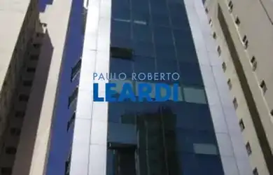 Imagem: O depósito possui 1 Vaga na garagem e 41m² de Área e está