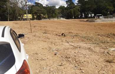 Imagem 13: Terreno no Bairro Carlos Chagas com 2417m2, em frente ao Educandário