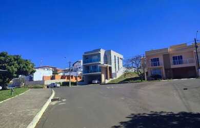 Imagem: O terreno possui 250m² de Área e está localizado em Jardim