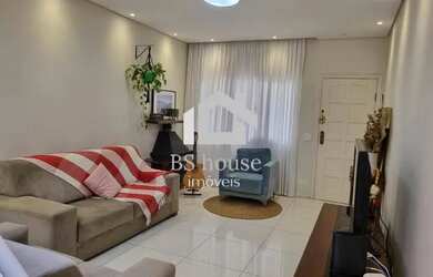 Imagem: A casa à venda possui 3 Dormitórios, 1 Banheiro, 1 Vaga na