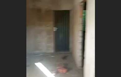 Imagem: A casa possui 2 Dormitórios, 1 Banheiro e está localizado