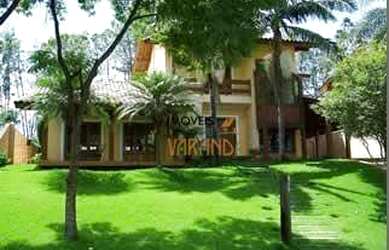 Imagem: A casa em condomínio possui 3 Dormitórios, 5 Banheiros, 4