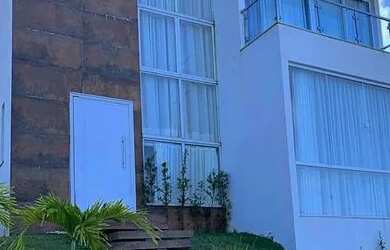 Imagem: A casa em condomínio possui 4 Dormitórios, 5 Banheiros, 2