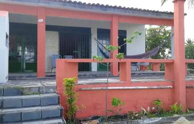 Imagem: A casa possui 5 Dormitórios, 4 Banheiros, 3 Vagas na garagem