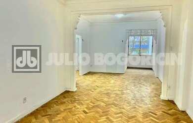 Imagem: O apartamento possui 3 Dormitórios, 2 Banheiros, 138m² de