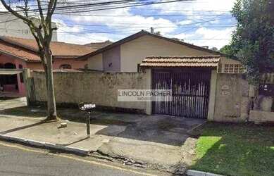 Imagem: A casa possui 5 Dormitórios, 3 Banheiros e 420m² de Área