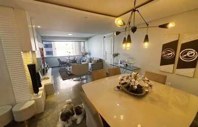 Imagem: O apartamento possui 4 Dormitórios, 4 Banheiros, 2 Vagas na