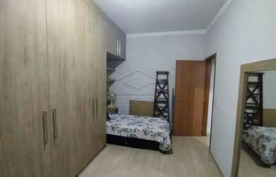 Imagem 16: Casa Padrão em Jaú. Piscina, 12m² de Área, 2 Vagas na garageme2 Dormitórios