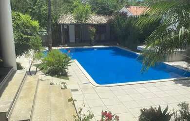 Imagem 9: Mansão a venda e aluguel no Itaigara, ² totais, finamente decorada em madeira nobre, amplo