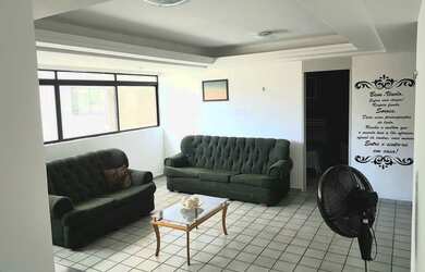 Imagem: O apartamento possui 3 Dormitórios, Acomodam 9 pessoas, 1 Vaga