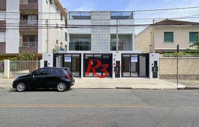 Imagem: A casa possui 3 Dormitórios, 4 Banheiros, 2 Vagas na garagem