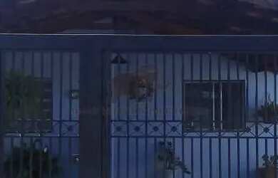 Imagem: A casa em condomínio possui 2 Dormitórios, 1 Banheiro, 90m²