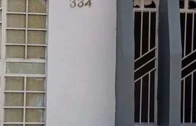 Imagem: O apartamento possui 2 Dormitórios, Acomodam 4 pessoas e está