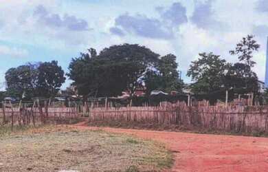 Imagem: A casa possui 2 Dormitórios, 1 Banheiro, 100m² de Área e