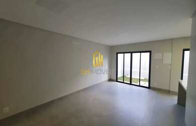 Imagem: A casa possui 3 Dormitórios, 3 Banheiros, 2 Vagas na garagem