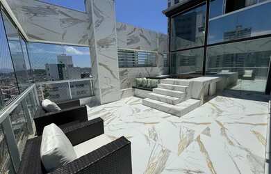 Imagem: O apartamento possui 4 Dormitórios, 5 Banheiros, 4 Vagas na