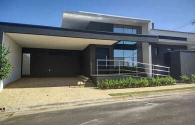 Imagem: A casa em condomínio possui 3 Dormitórios, 5 Banheiros, 2