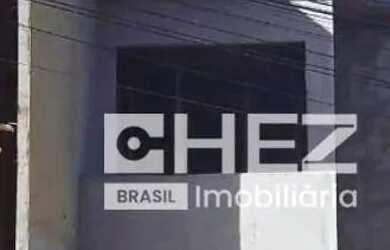 Imagem: A casa possui 2 Dormitórios, 1 Banheiro, 1 Vaga na garagem