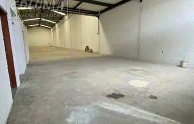 Imagem: O depósito possui 600m² de Área e está localizado em Vila