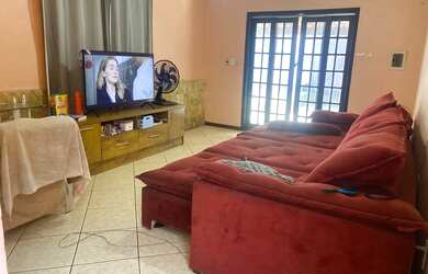 Imagem 14: Vendo casa no mato alto. Piscina, Churrasqueira, VarandaeÁrea de serviço