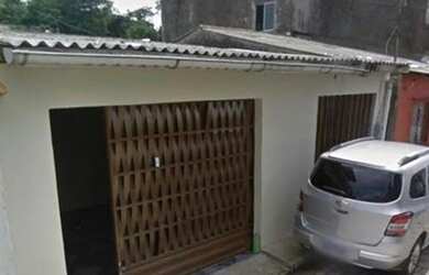 Imagem: A casa possui 2 Dormitórios, 2 Banheiros, 1 Vaga na garagem