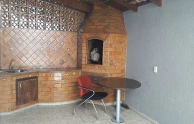 Imagem 7: CURITIBA - Sobrado Padrão - Novo Mundo