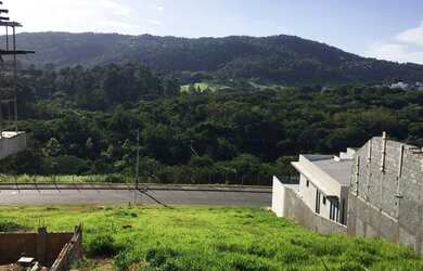 Imagem: O terreno possui 395m² de Área e está localizado em Rio