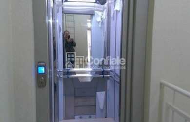 Imagem: O apartamento possui 2 Dormitórios, 1 Banheiro, 2 Vagas na