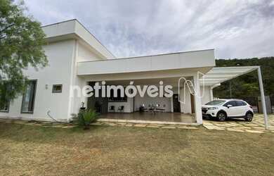 Imagem: A casa em condomínio possui 3 Dormitórios, 3 Banheiros, 2