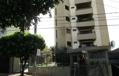 Imagem: O apartamento possui 4 Dormitórios, 4 Banheiros, 2 Vagas na