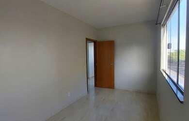 Imagem: A casa possui 1 Dormitório, 1 Banheiro e está localizado