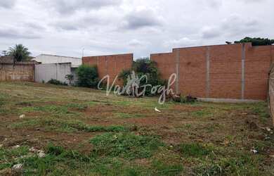 Imagem: O terreno possui 450m² de Área e está localizado em Jardim