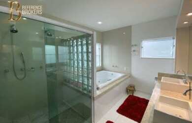 Imagem 10: Maravilhosa casa moderna no condomínio Golf Village