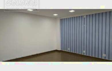 Imagem: O depósito possui 1 Vaga na garagem, 37m² de Área e está