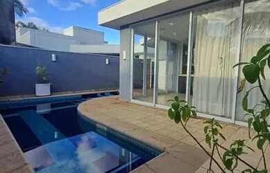 Imagem: A casa em condomínio possui 3 Dormitórios, 5 Banheiros, 4