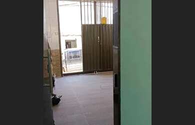 Imagem: A casa possui 3 Dormitórios, 2 Banheiros, 1 Vaga na garagem