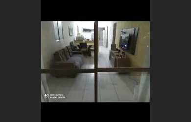 Imagem: A casa possui 3 Dormitórios, 2 Banheiros e está localizado